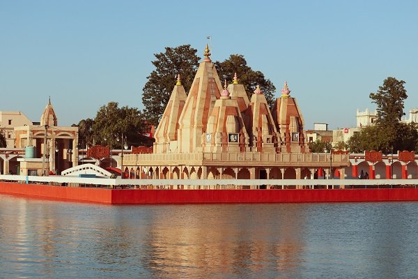 Faridabad Car Rental with Driver